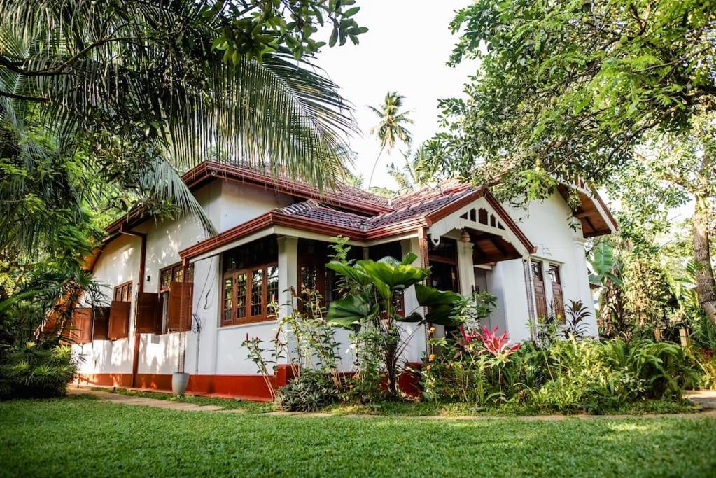 Colonial Residence Kandy Villa Exterior photo